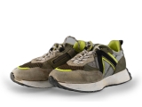 Giga Sneakers