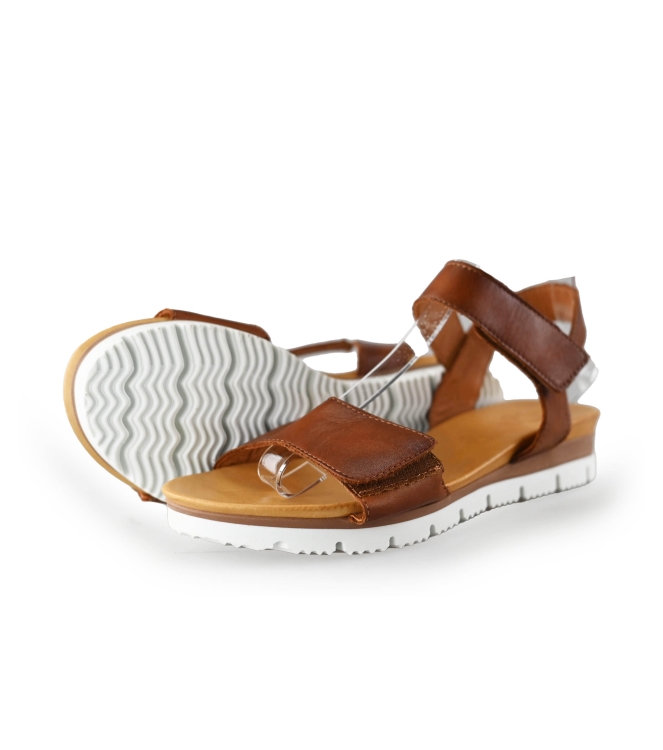 Aqa Sandalen