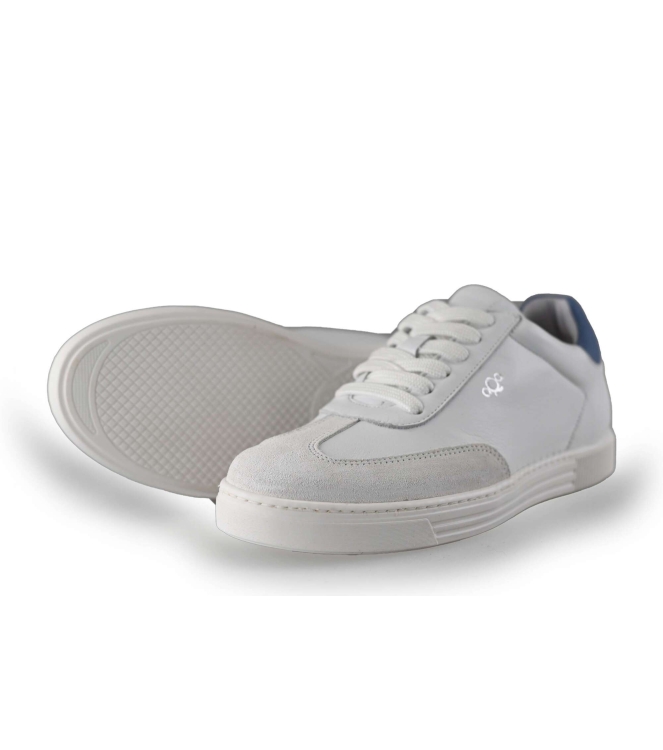 Aqa Sneakers