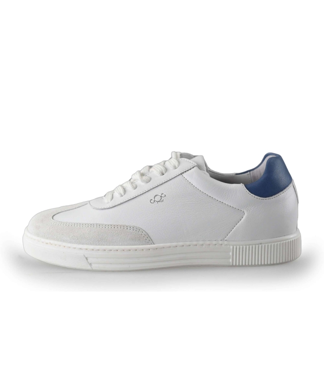 Aqa Sneakers