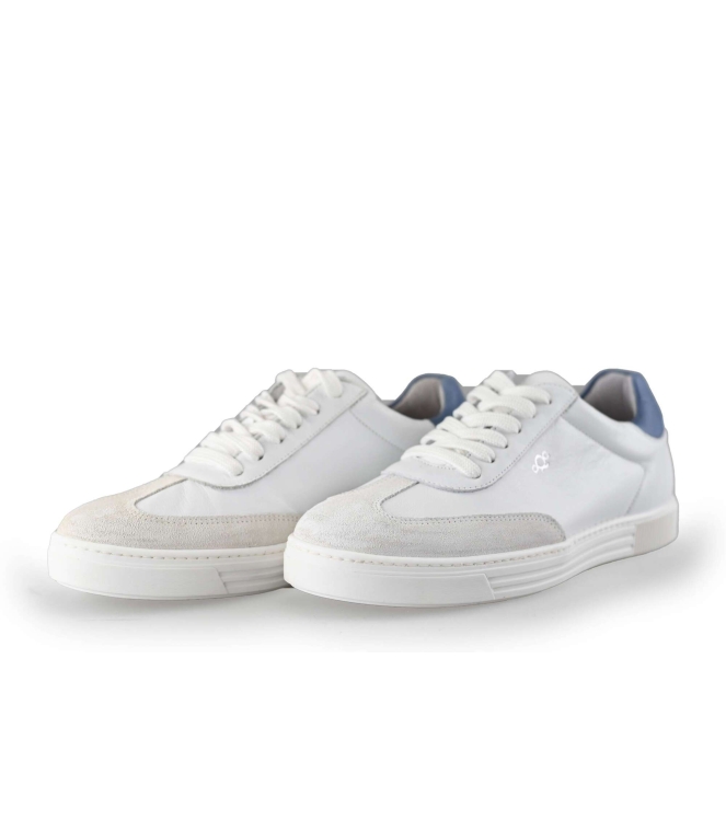 Aqa Sneakers