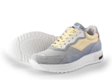 Giga Sneakers