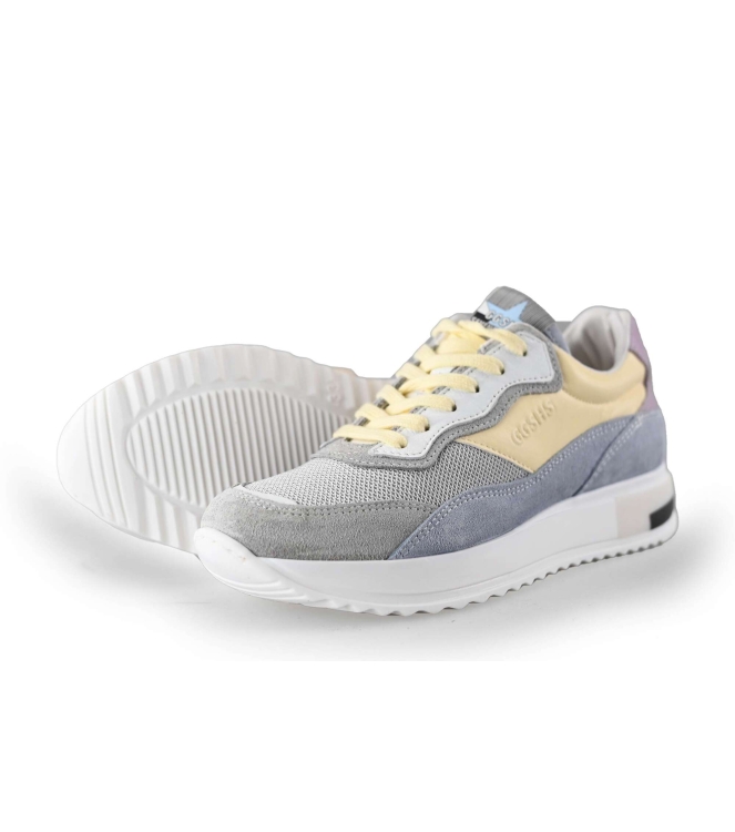Giga Sneakers