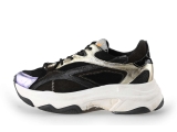 Giga Sneakers