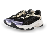 Giga Sneakers