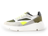 Giga Sneakers