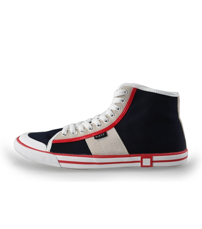 Date Sneakers