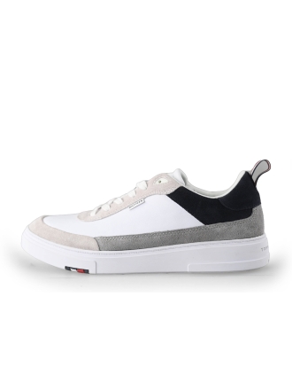  Tommy Hilfiger Sneakers 226298
 [MAAT] 40
 