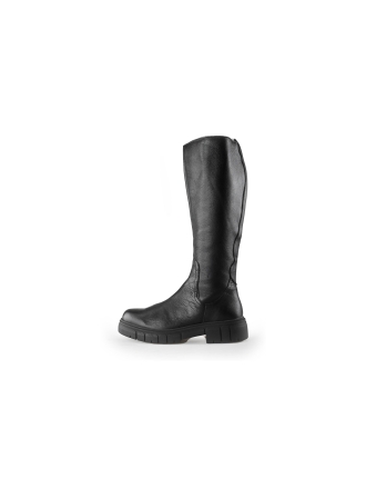  Ara Laarzen 226900
 [MAAT] 37
 