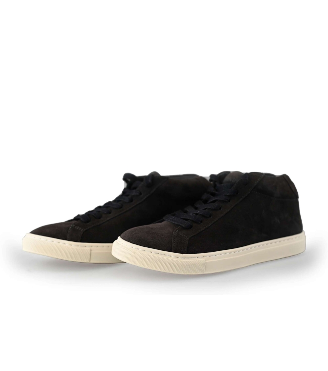 Avenue Sneakers