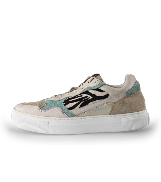 Maruti Sneakers