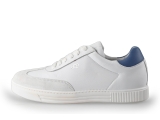 Aqa Sneakers
