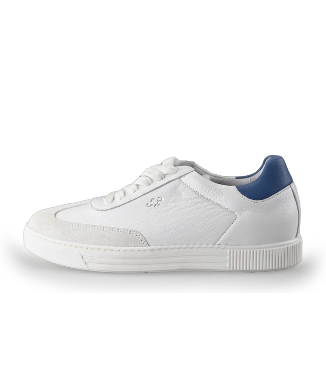 Aqa Sneakers