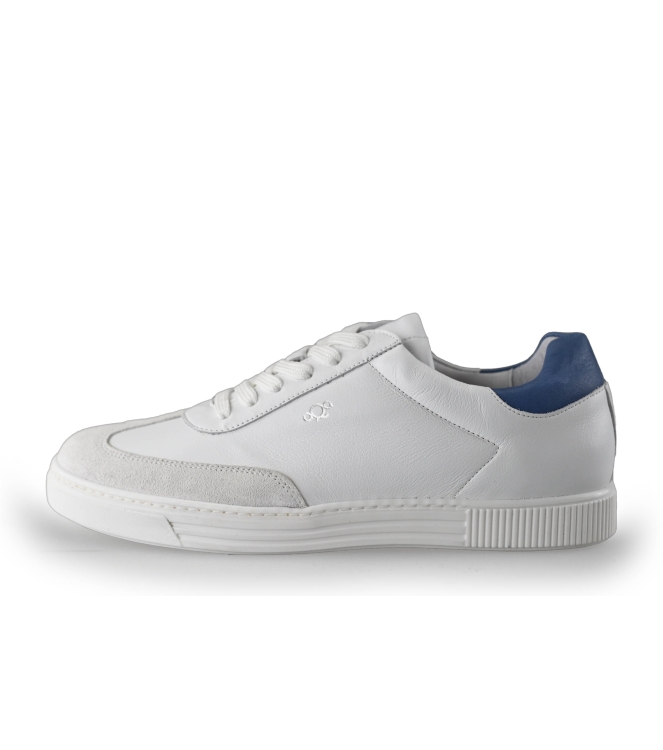 Aqa Sneakers