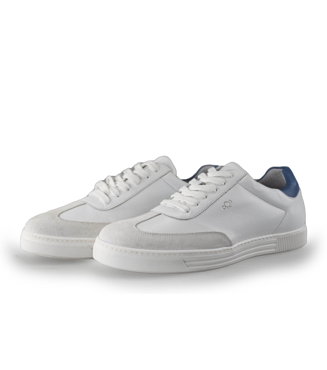 Aqa Sneakers