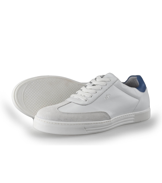 Aqa Sneakers