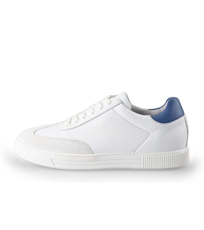 Aqa Sneakers