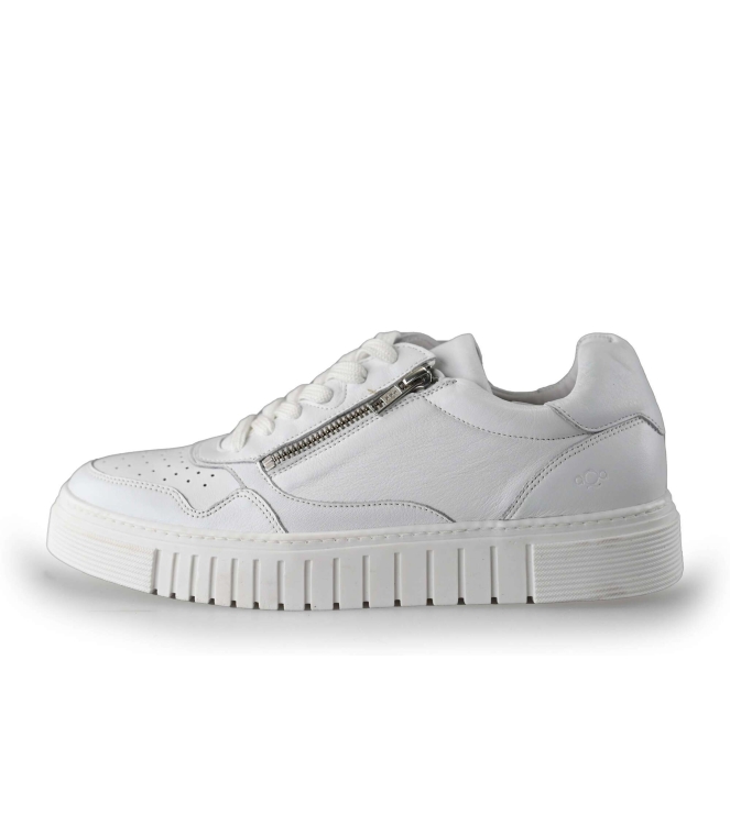 Aqa Sneakers