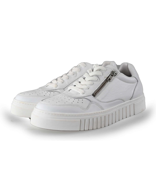 Aqa Sneakers