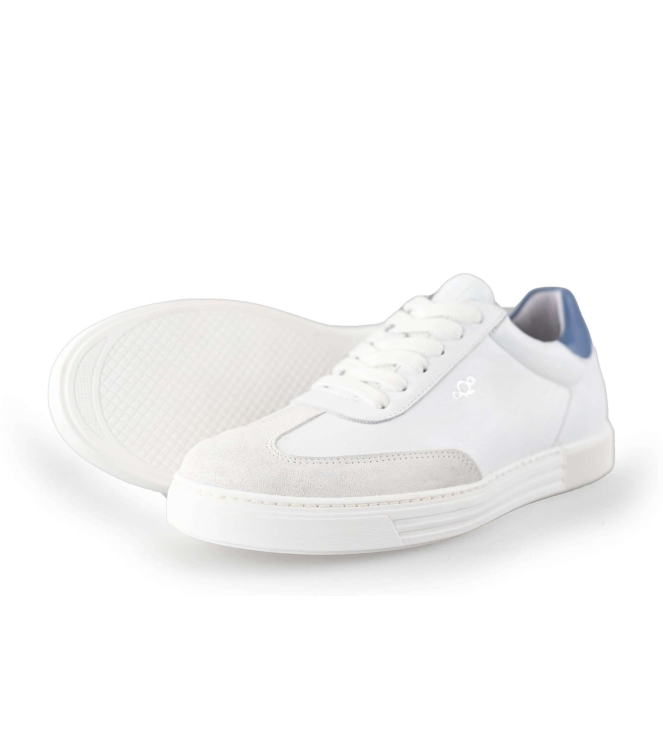 Aqa Sneakers