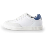 Aqa Sneakers