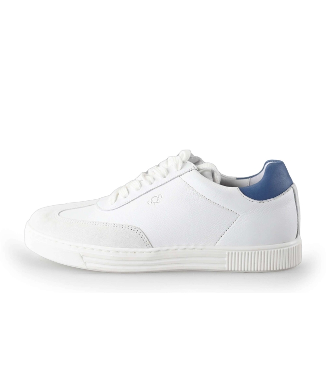 Aqa Sneakers