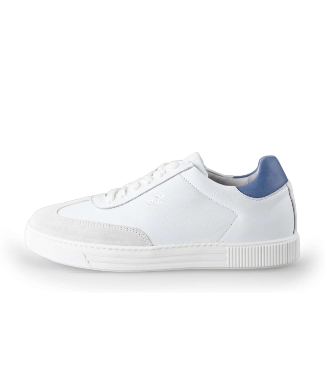 Aqa Sneakers