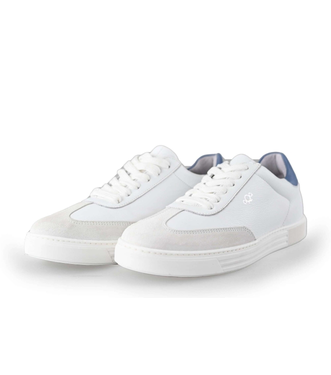 Aqa Sneakers