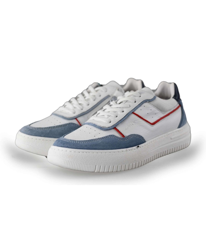 Giga Sneakers