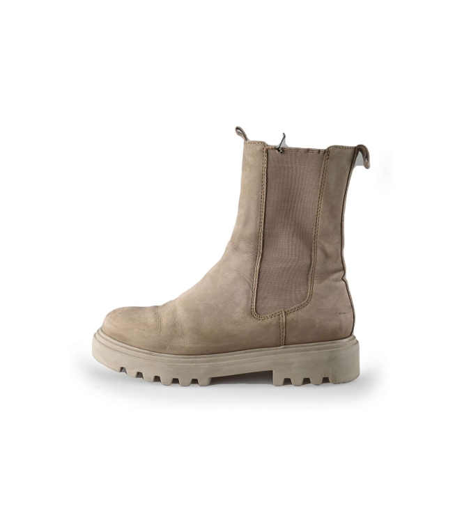 Nelson Chelsea Boots