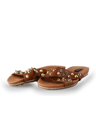Uncamino Slippers Bruin 230501
 Maat 37
 
