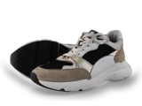 Maruti Sneakers