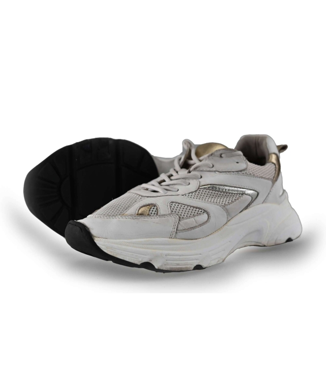 Omoda Sneakers