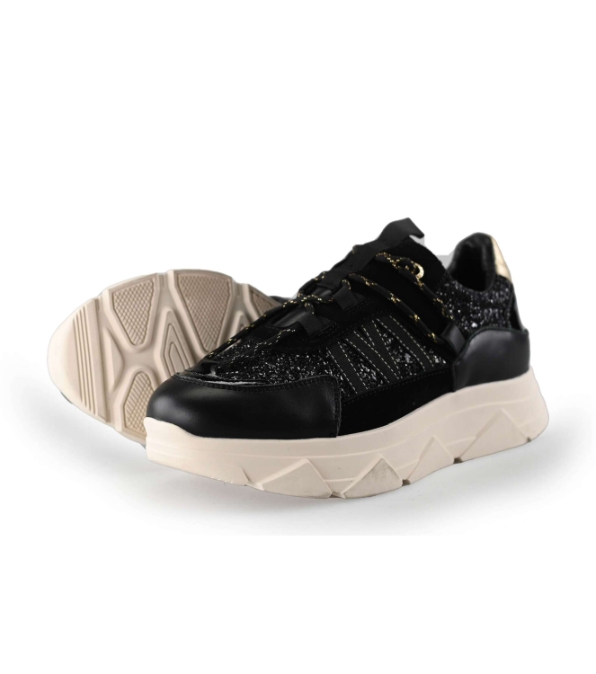 Tango Sneakers