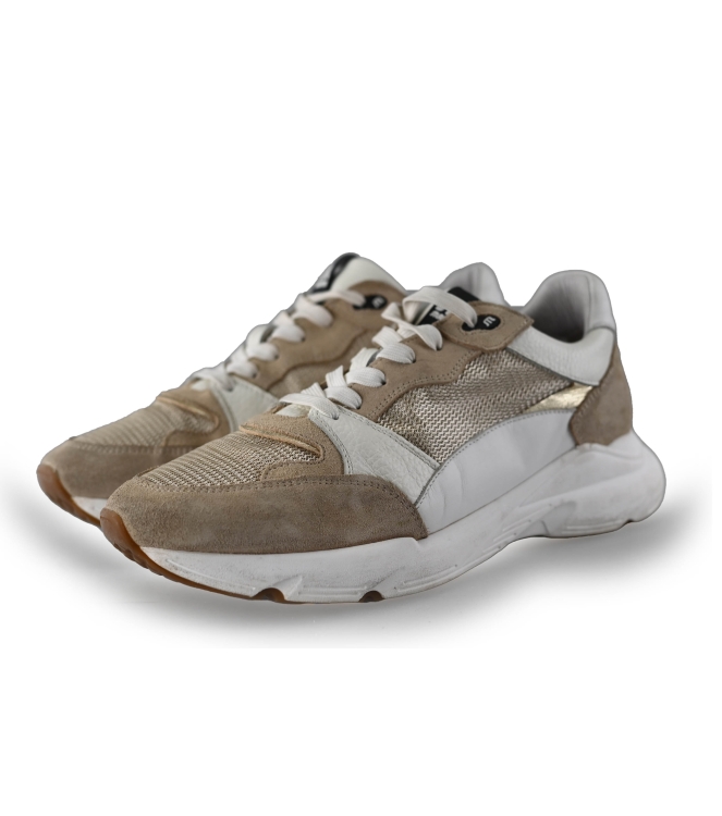 Maruti Sneakers