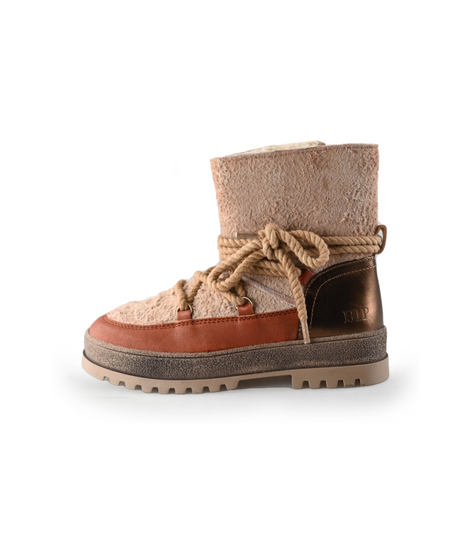 Hip Shoe Style Boots
