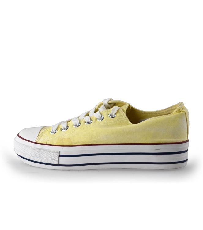 Refresh Sneakers