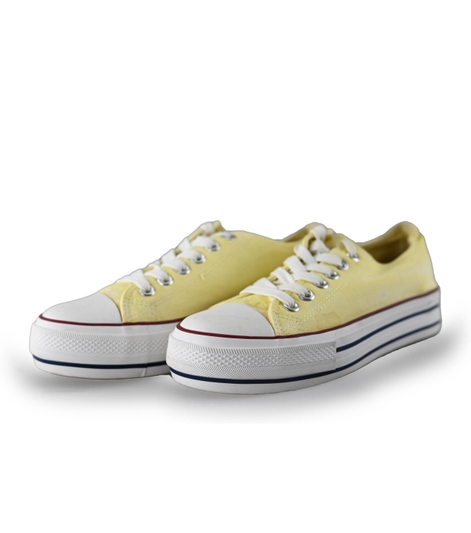 Refresh Sneakers