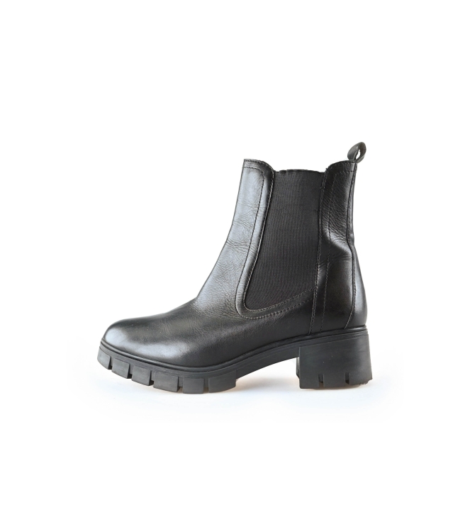 Nelson Chelsea Boots