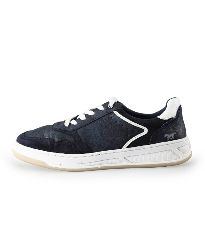 Mustang Sneakers