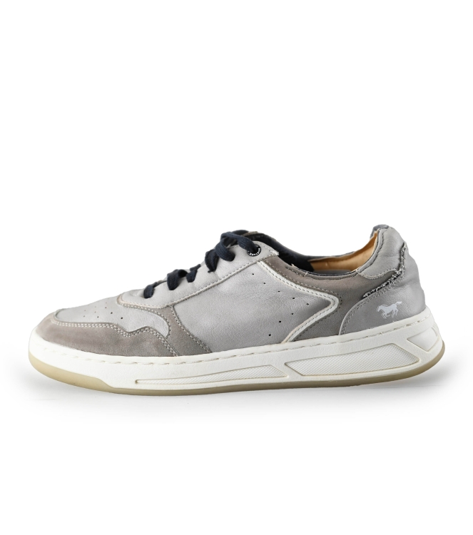 Mustang Sneakers