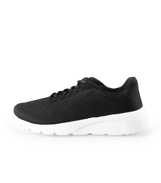 Osaga Sneakers