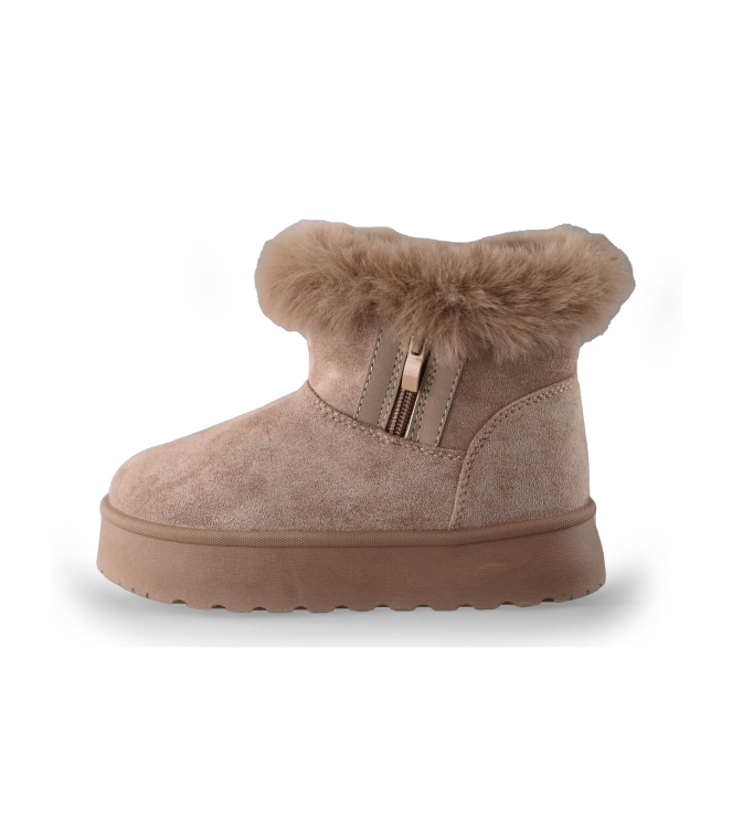 Zorina Boots
