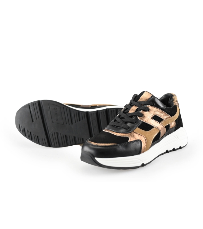 Manfield Sneakers
