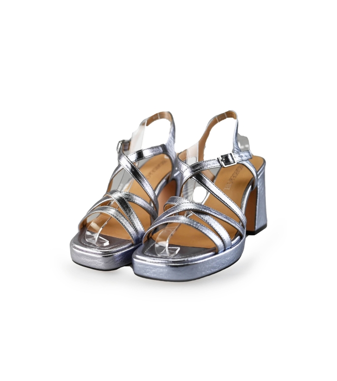 Regarde Le Ciel Sandalen