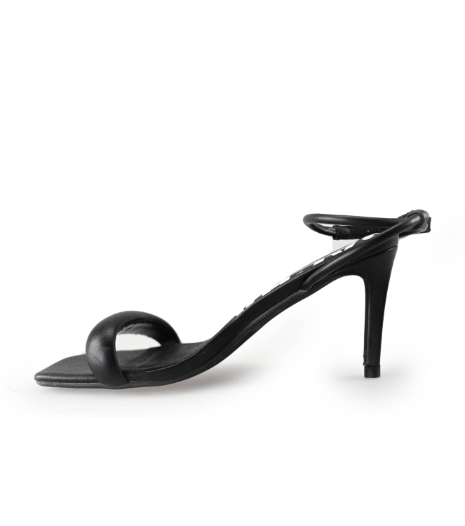 Sacha Pumps