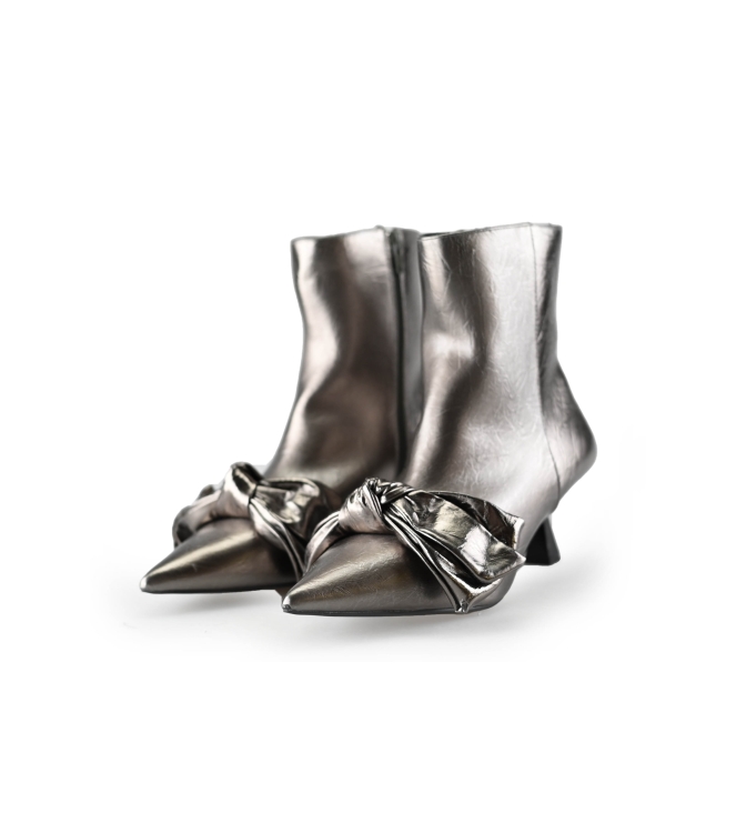 Sacha Pumps