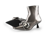Sacha Pumps