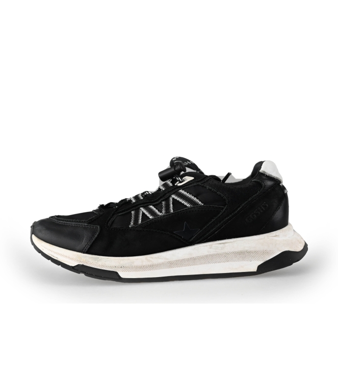 Giga Sneakers