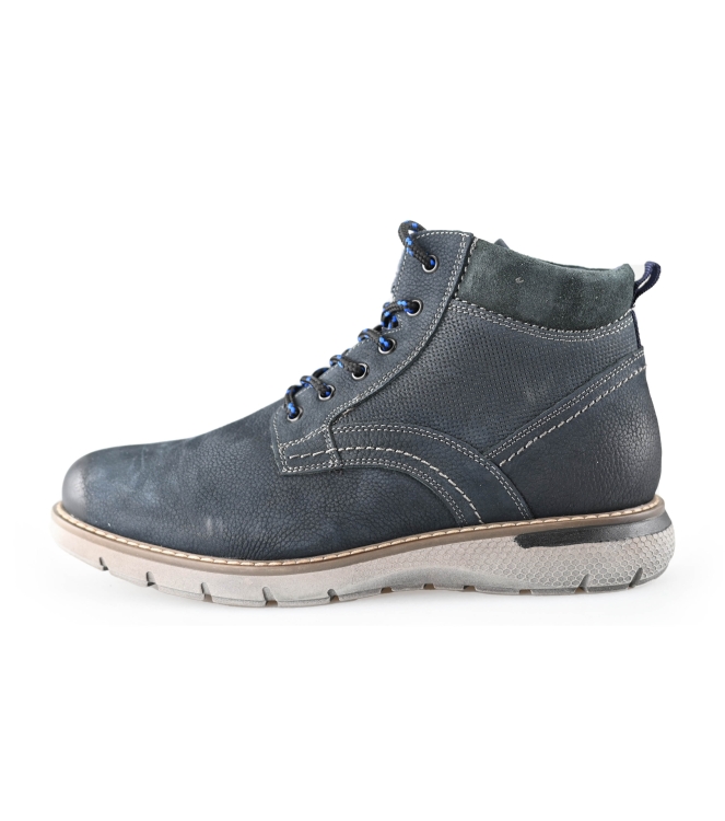 Outfielder Veterboots
